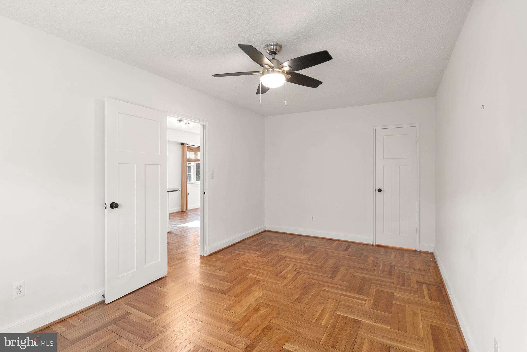 1305 N Ode St #322