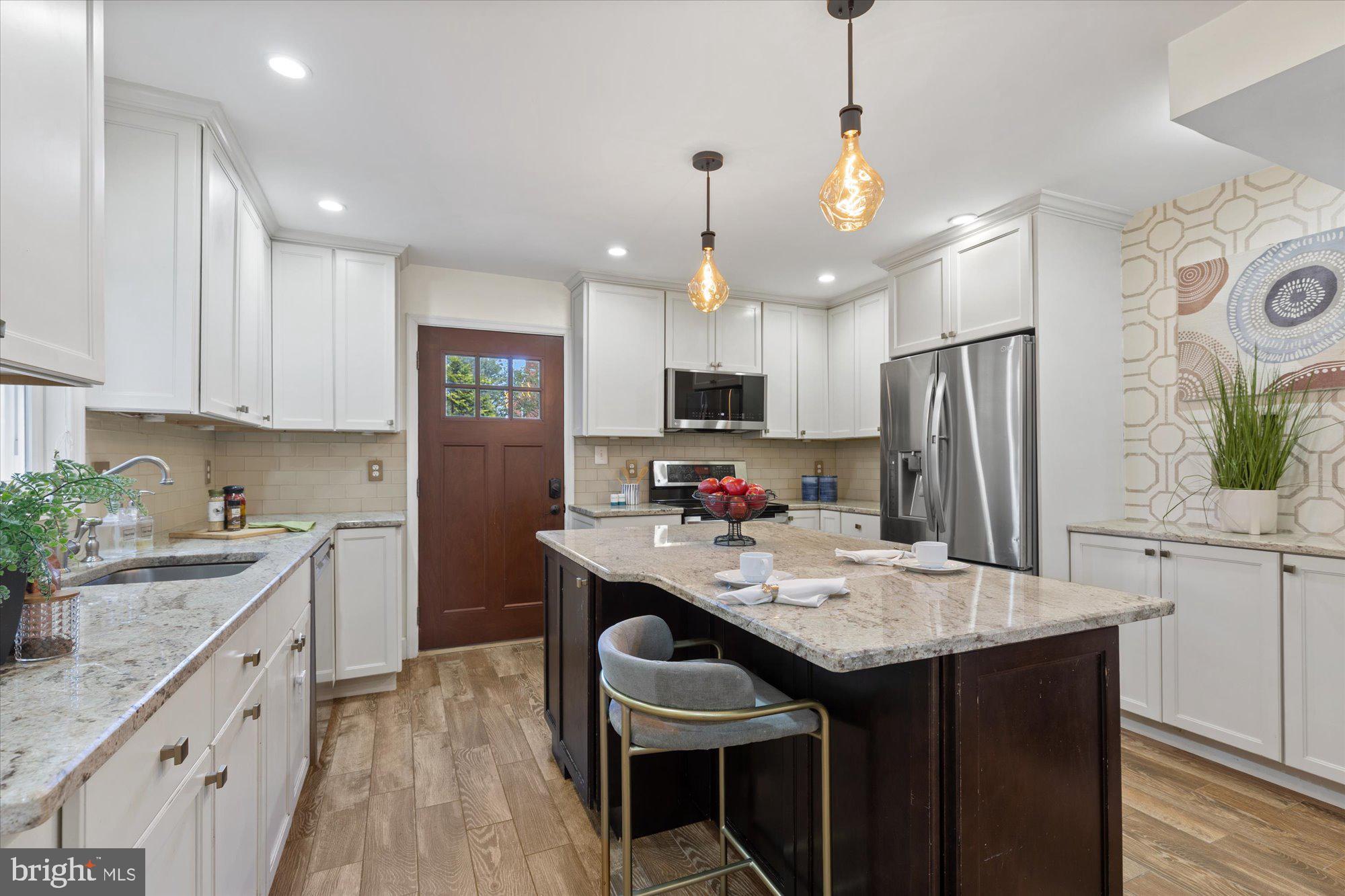 6115 WASHINGTON BOULEVARD