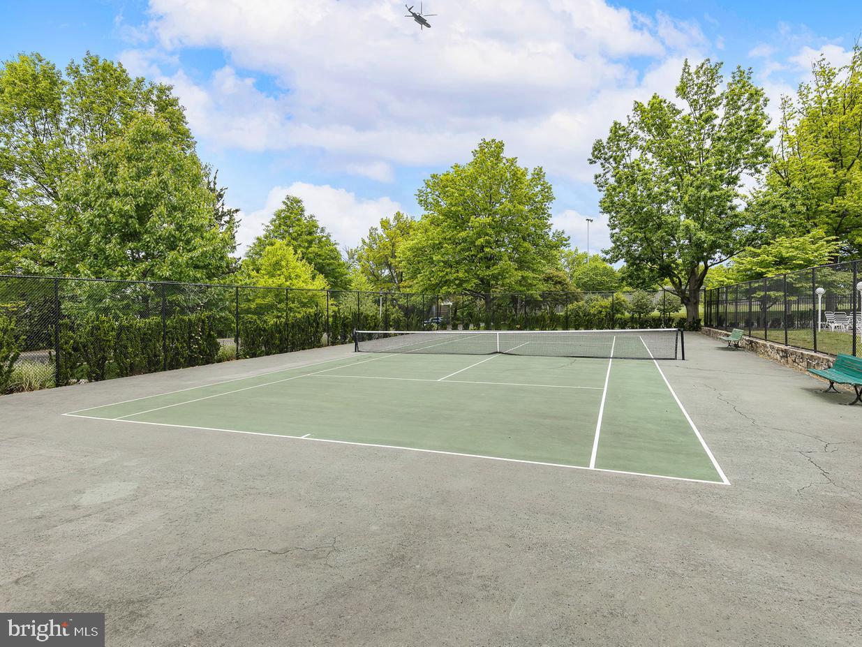 3361 S WAKEFIELD STREET B1