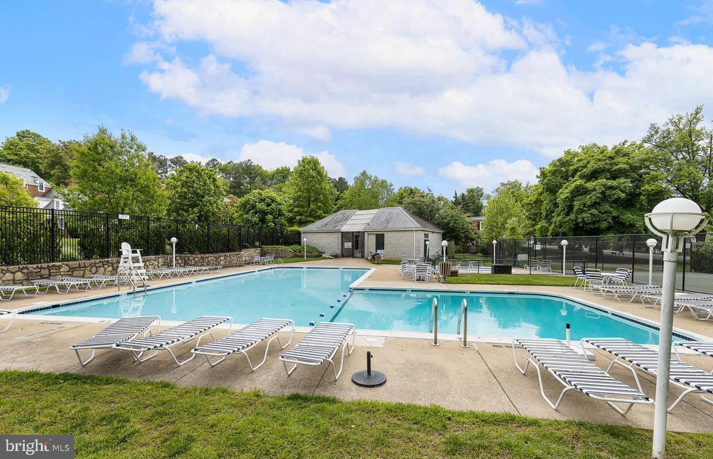 3361 S WAKEFIELD STREET B1