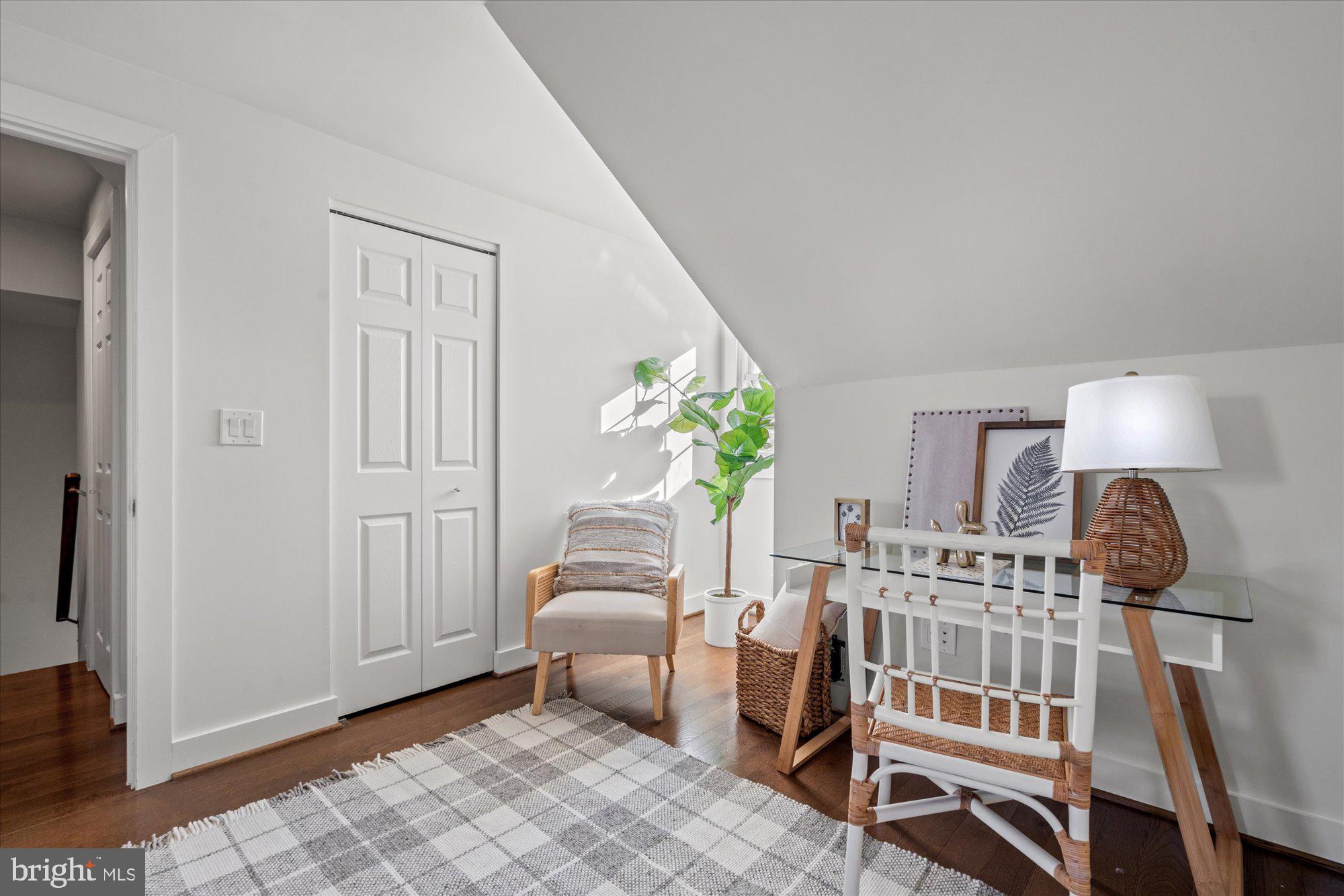 3361 S WAKEFIELD STREET B1