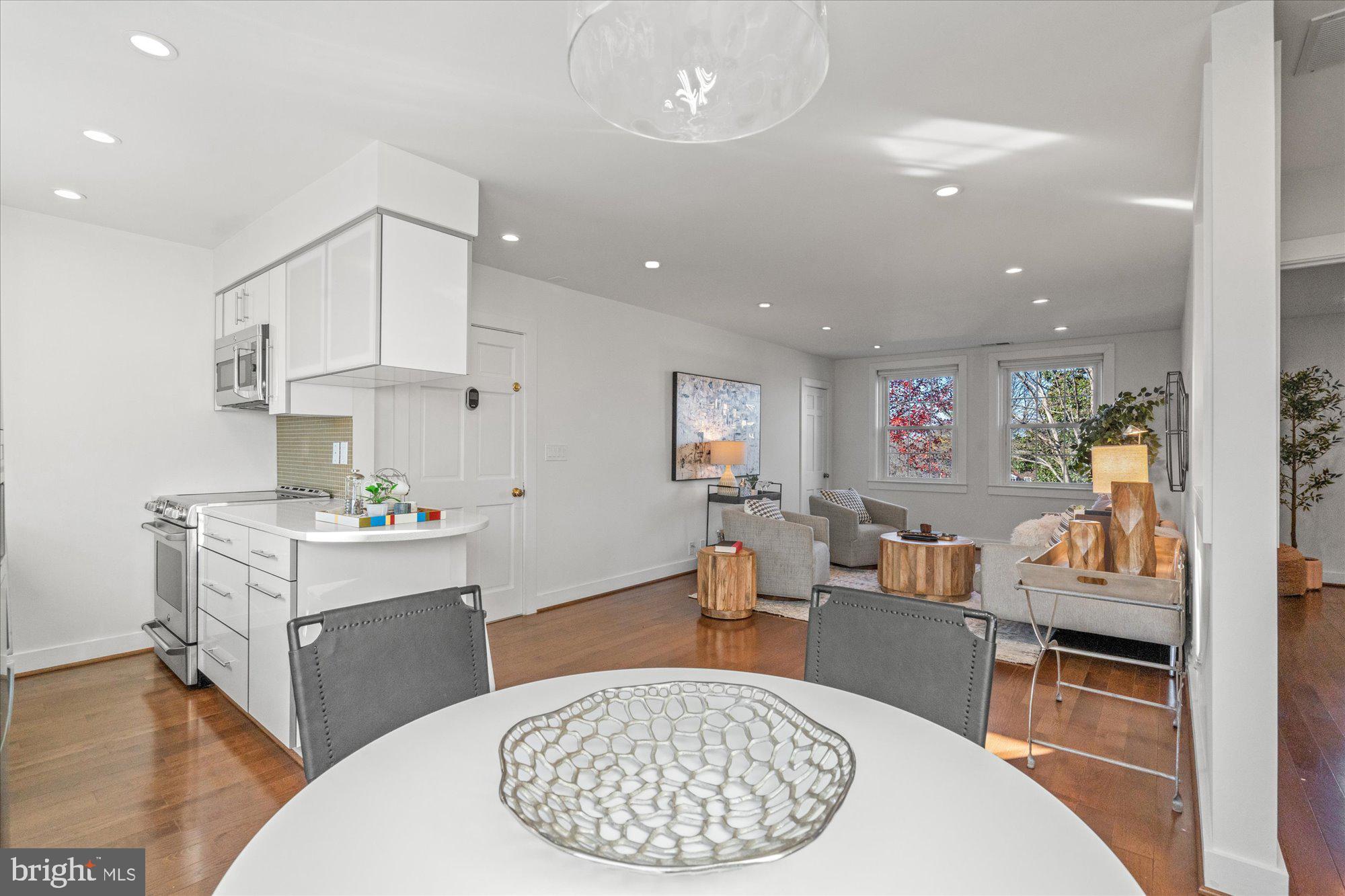 3361 S WAKEFIELD STREET B1