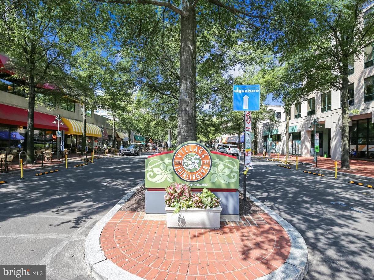 3361 S WAKEFIELD STREET B1