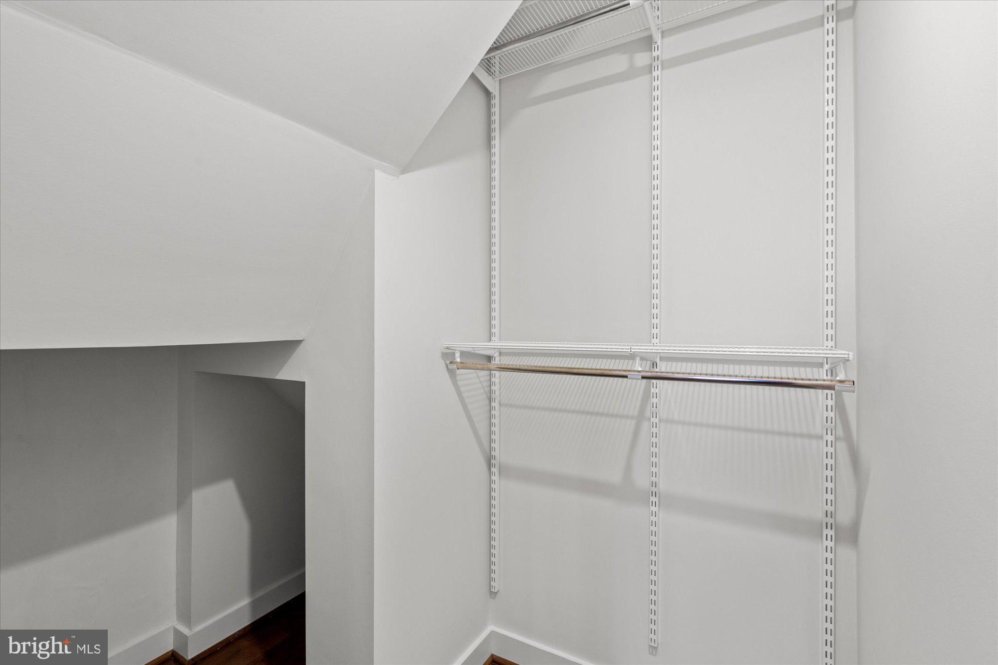 3361 S WAKEFIELD STREET B1