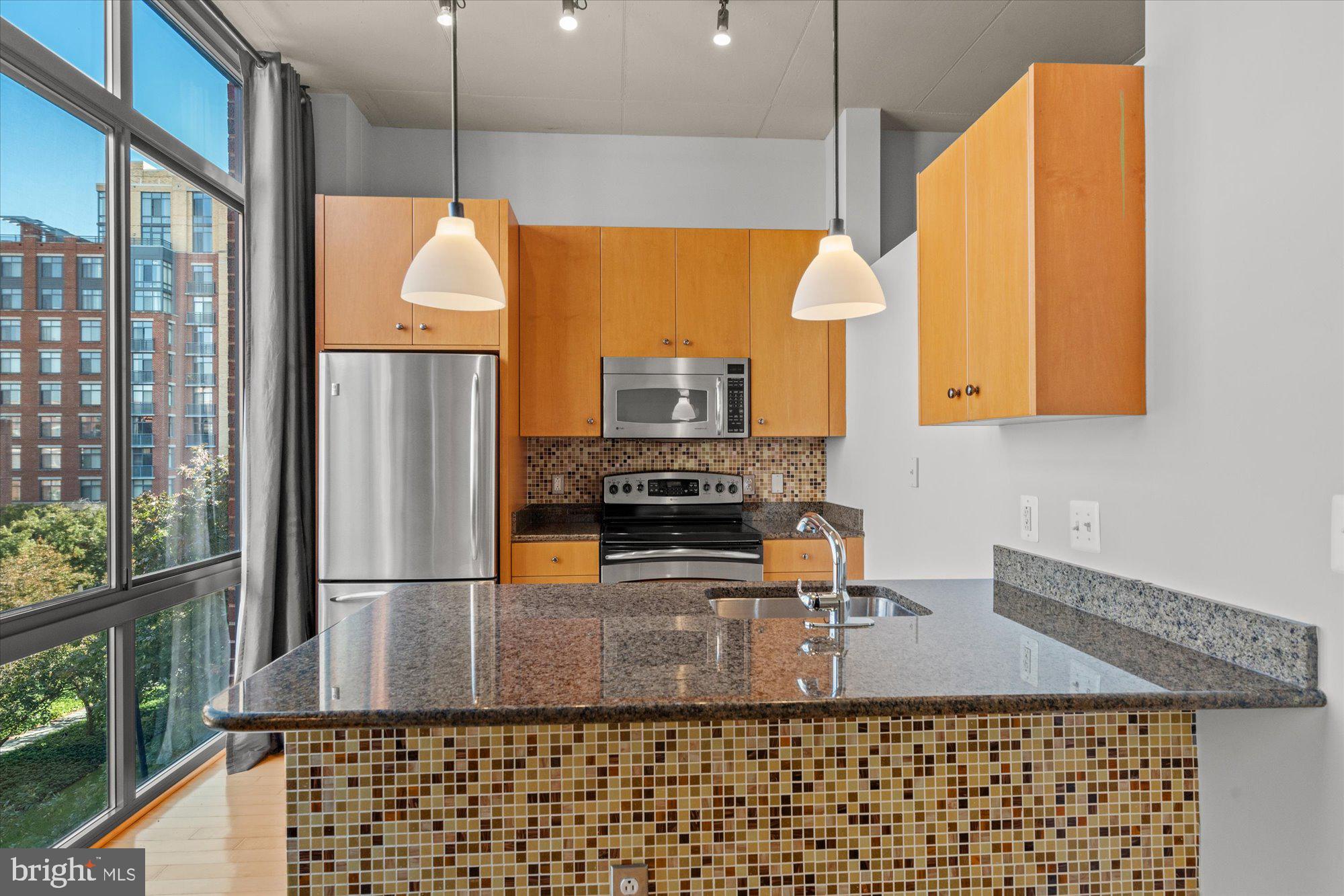 520 John Carlyle St #331