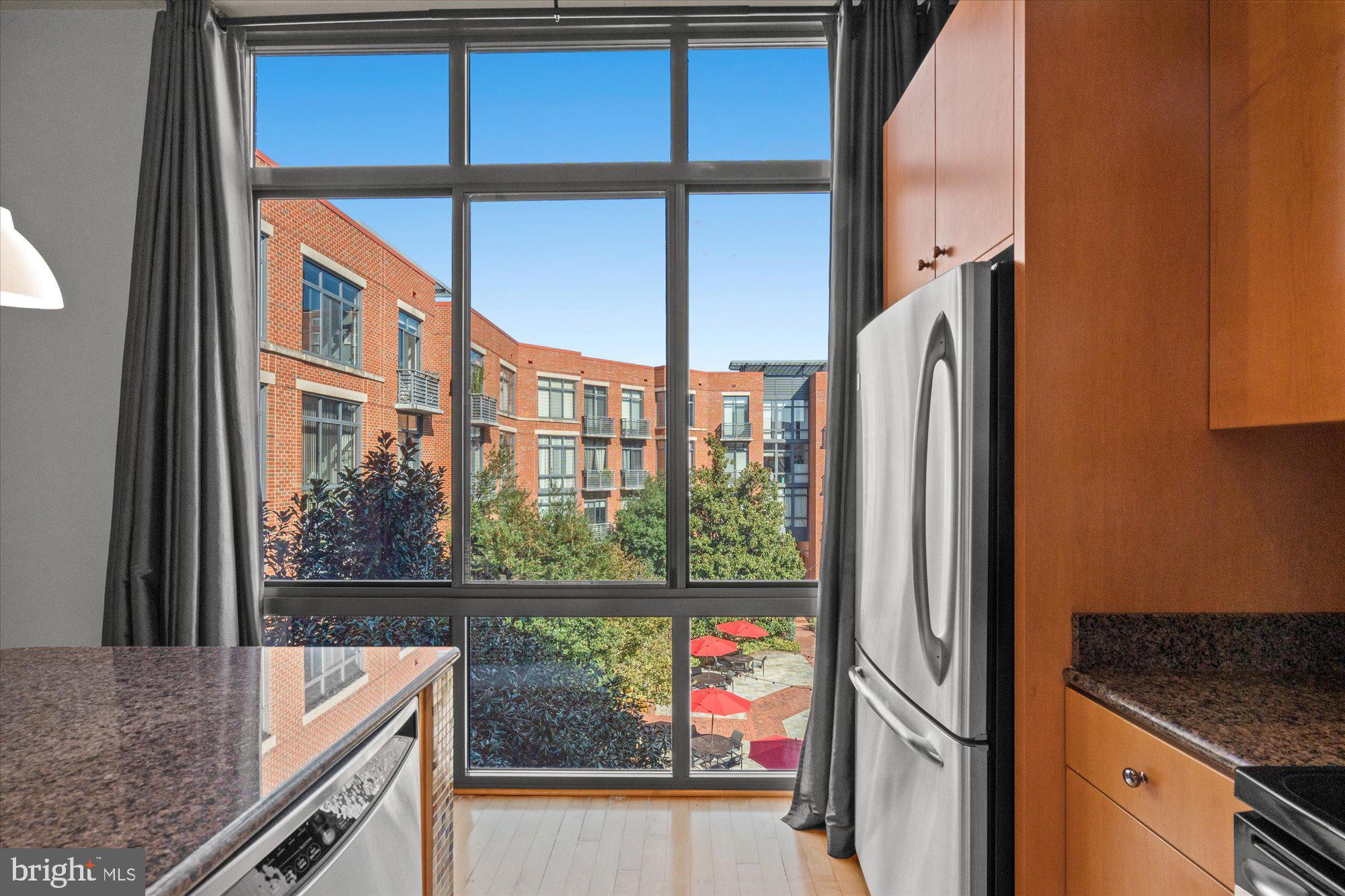 520 John Carlyle St #331