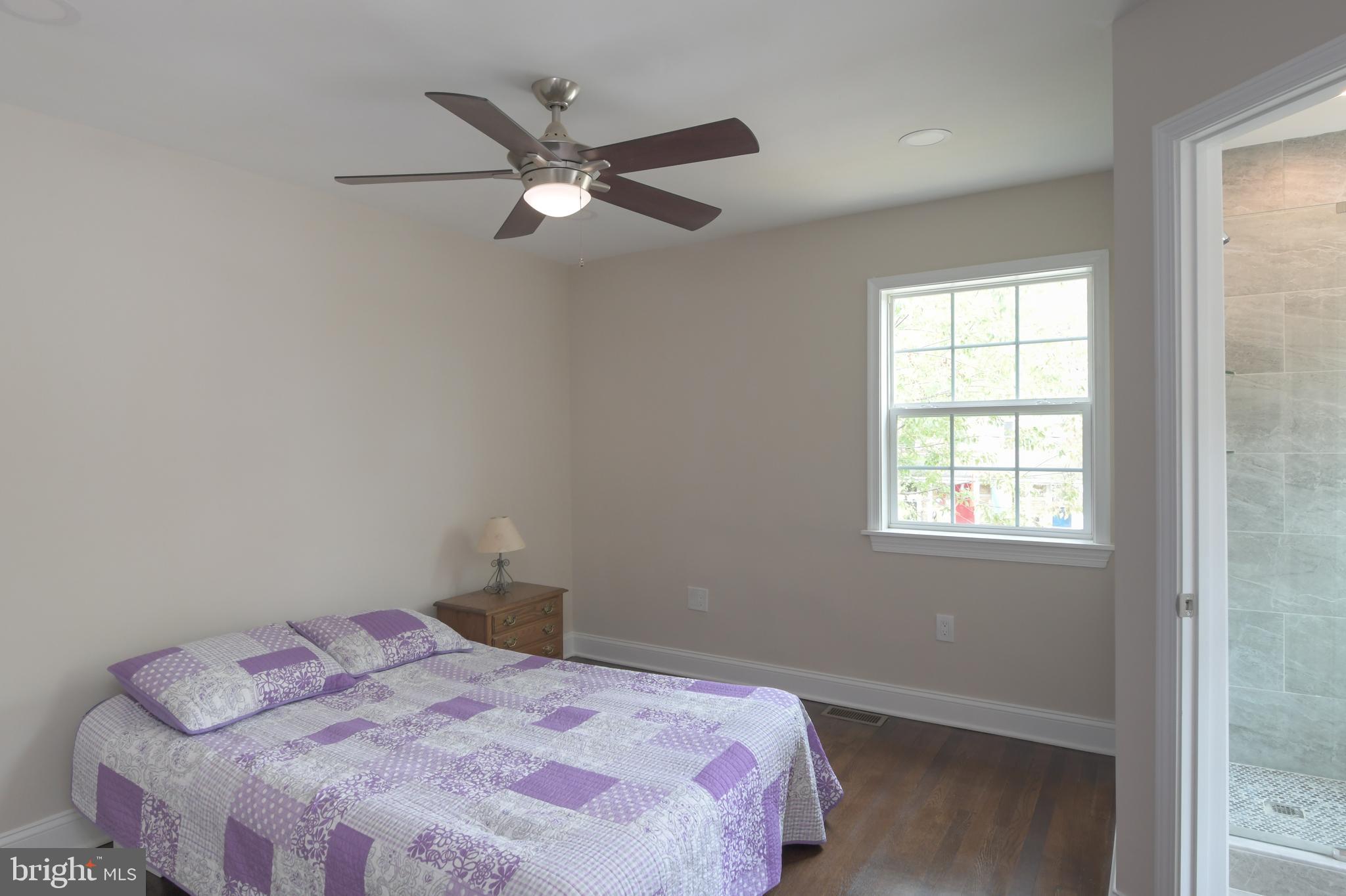 527 E Alexandria Ave