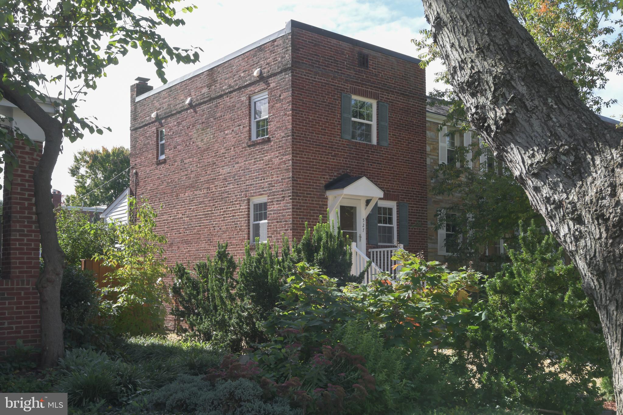 527 E Alexandria Ave