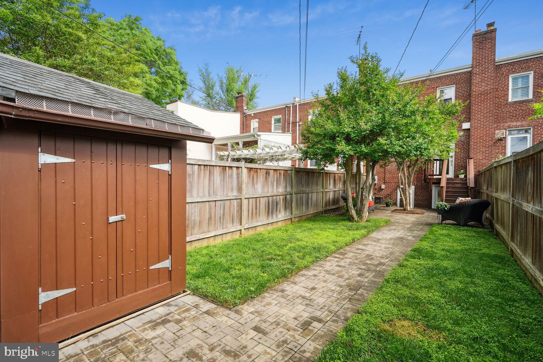 235 E Monroe Ave