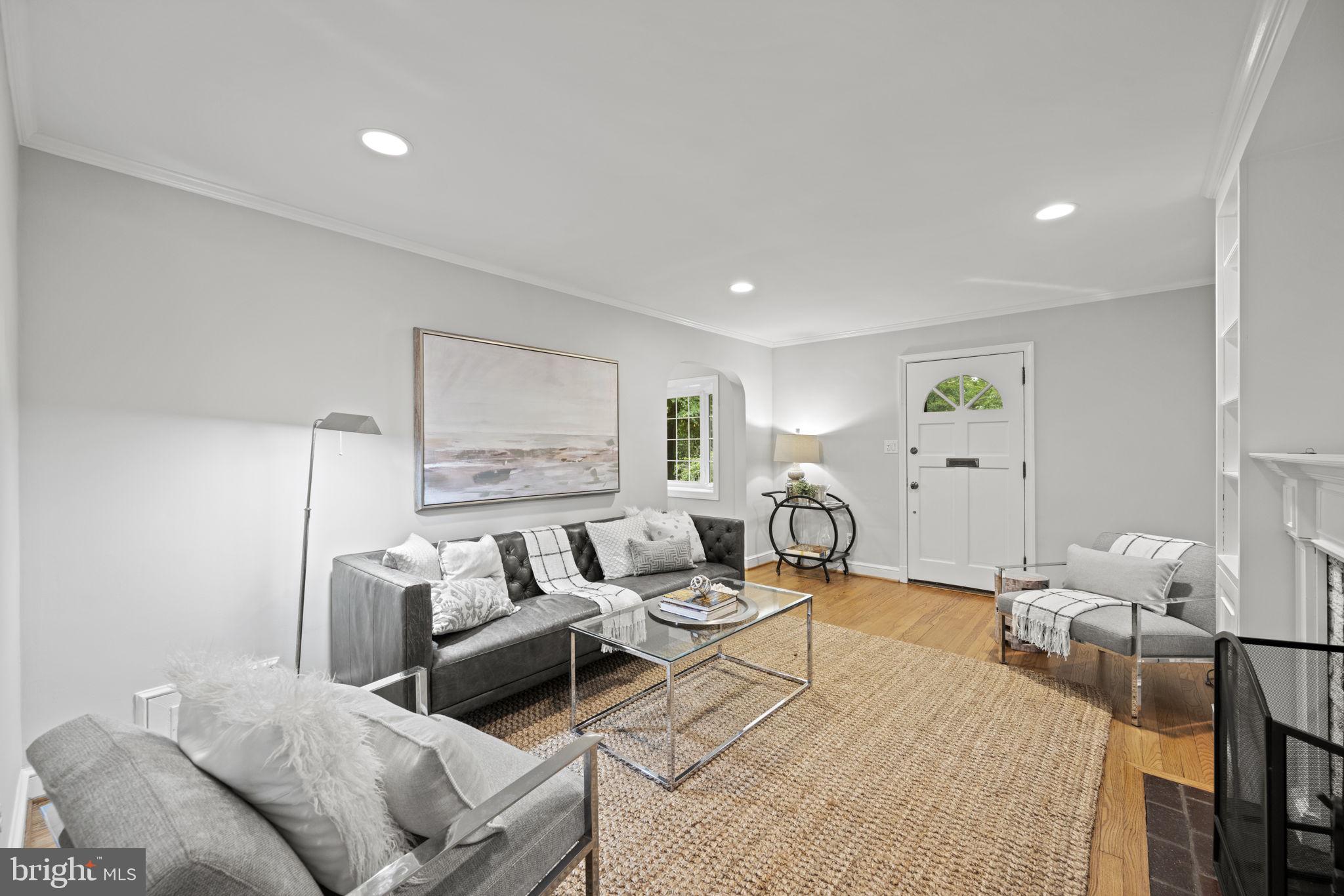 123 Moncure Dr
