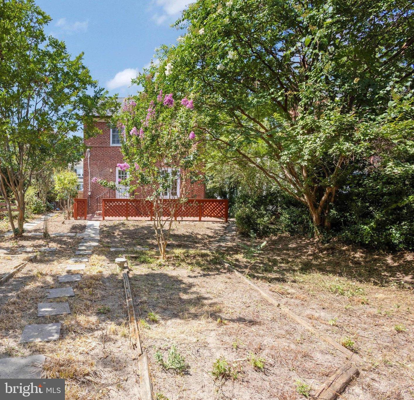 506 Fontaine St