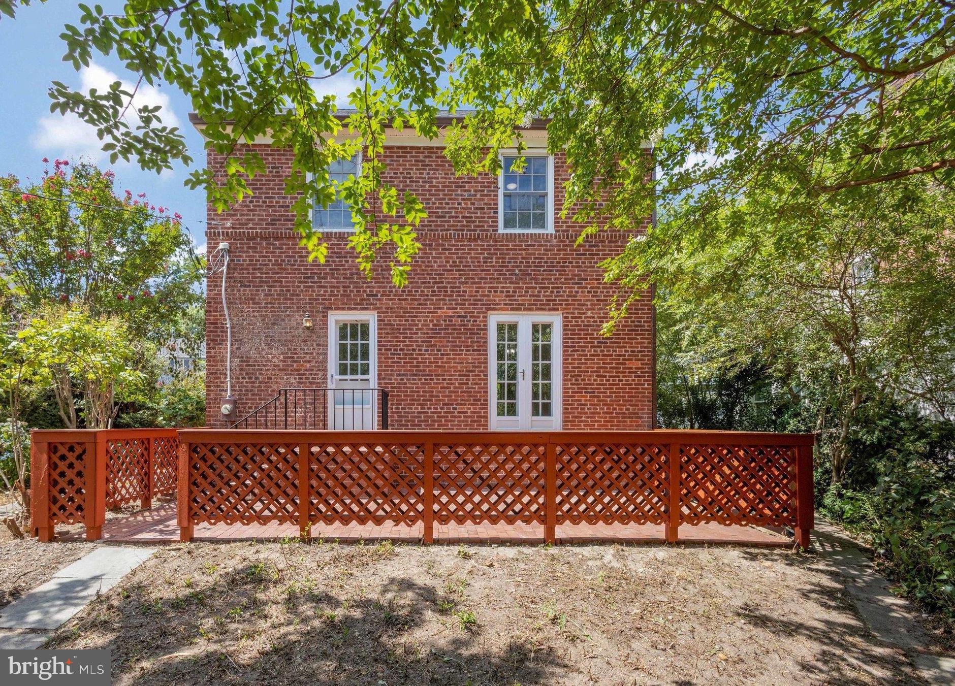 506 Fontaine St