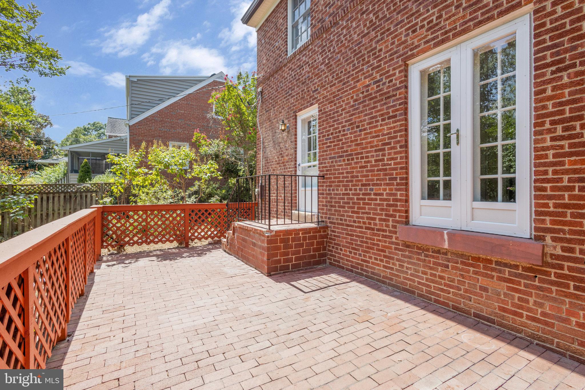 506 Fontaine St