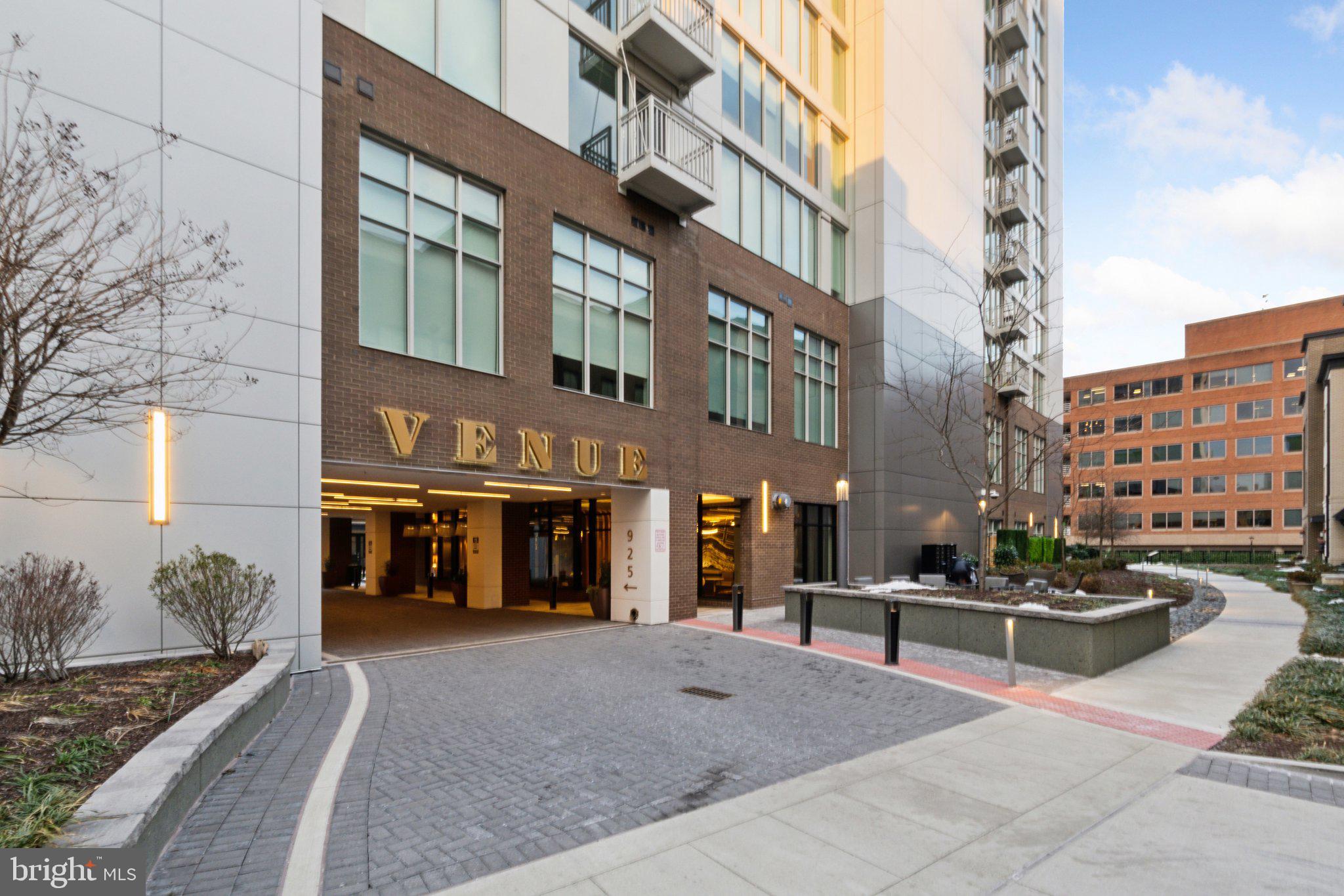 925 N Fairfax St #601