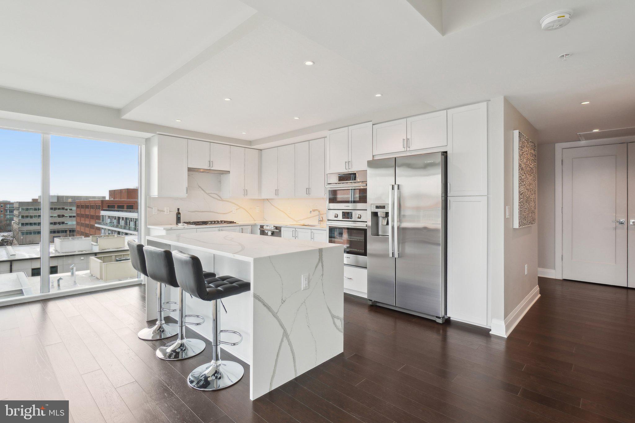 925 N Fairfax St #601