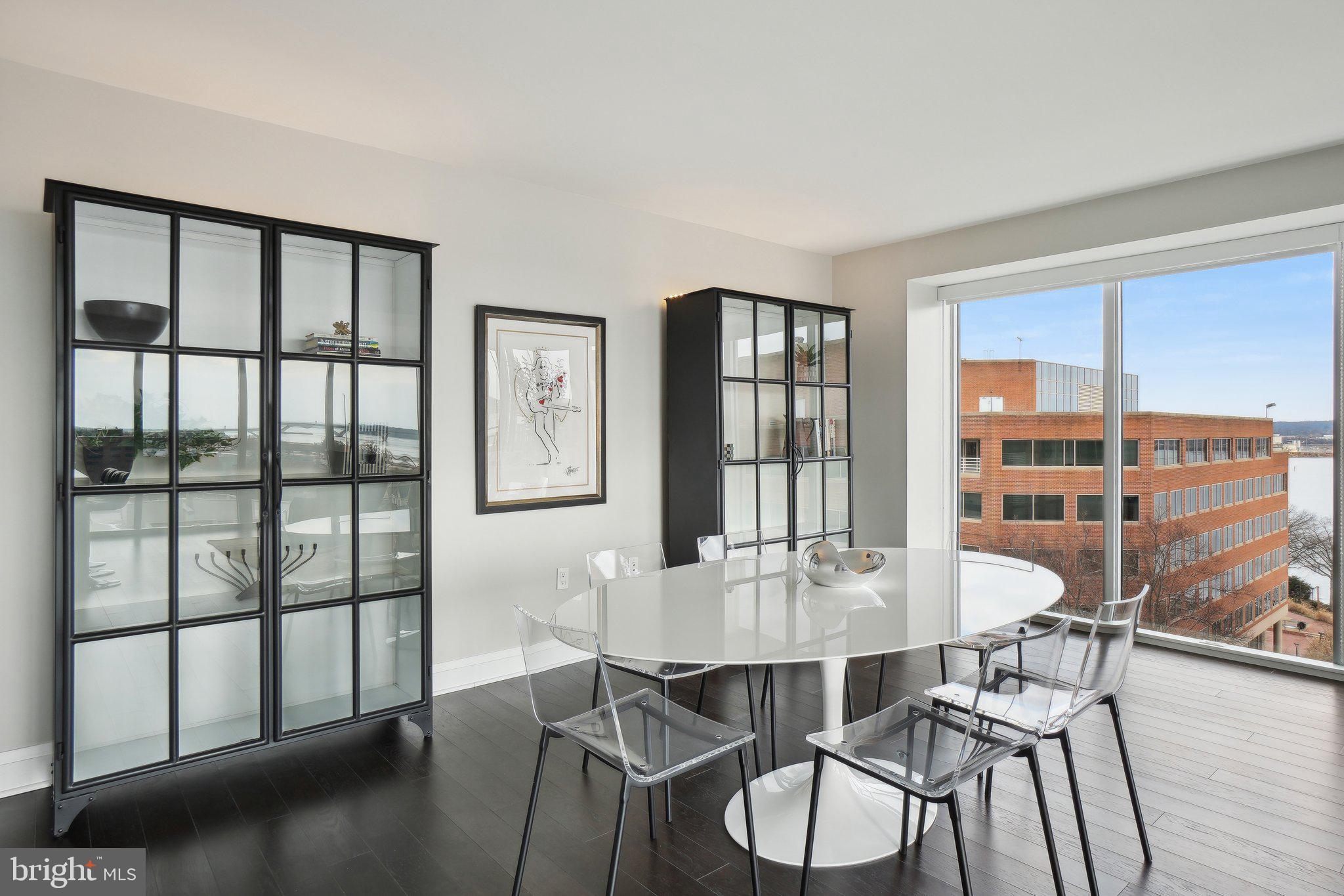 925 N Fairfax St #601