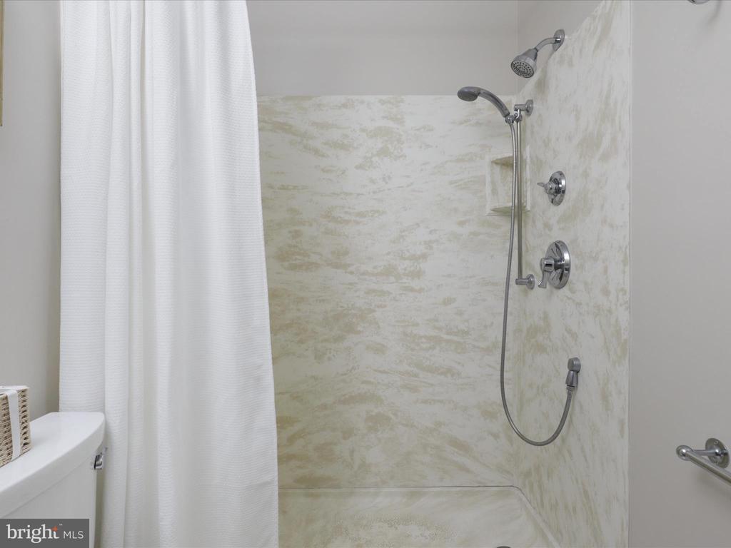 59 W DEL RAY AVENUE
