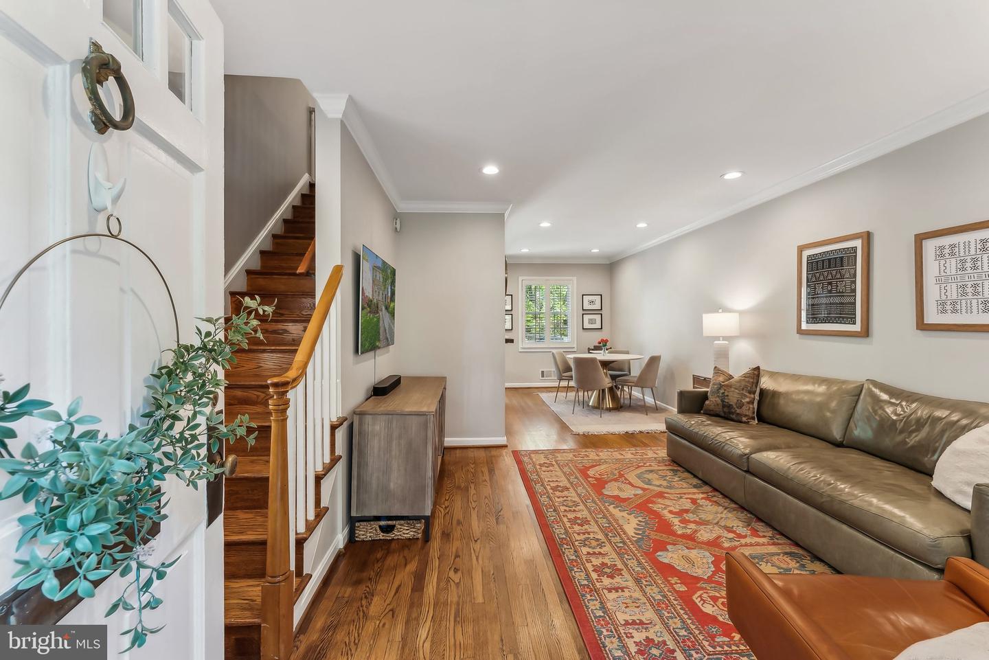 13 E Mason Ave