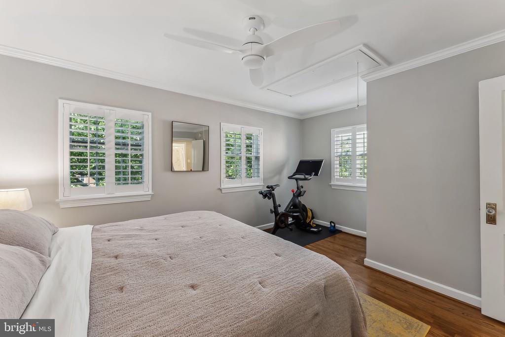 13 E Mason Ave