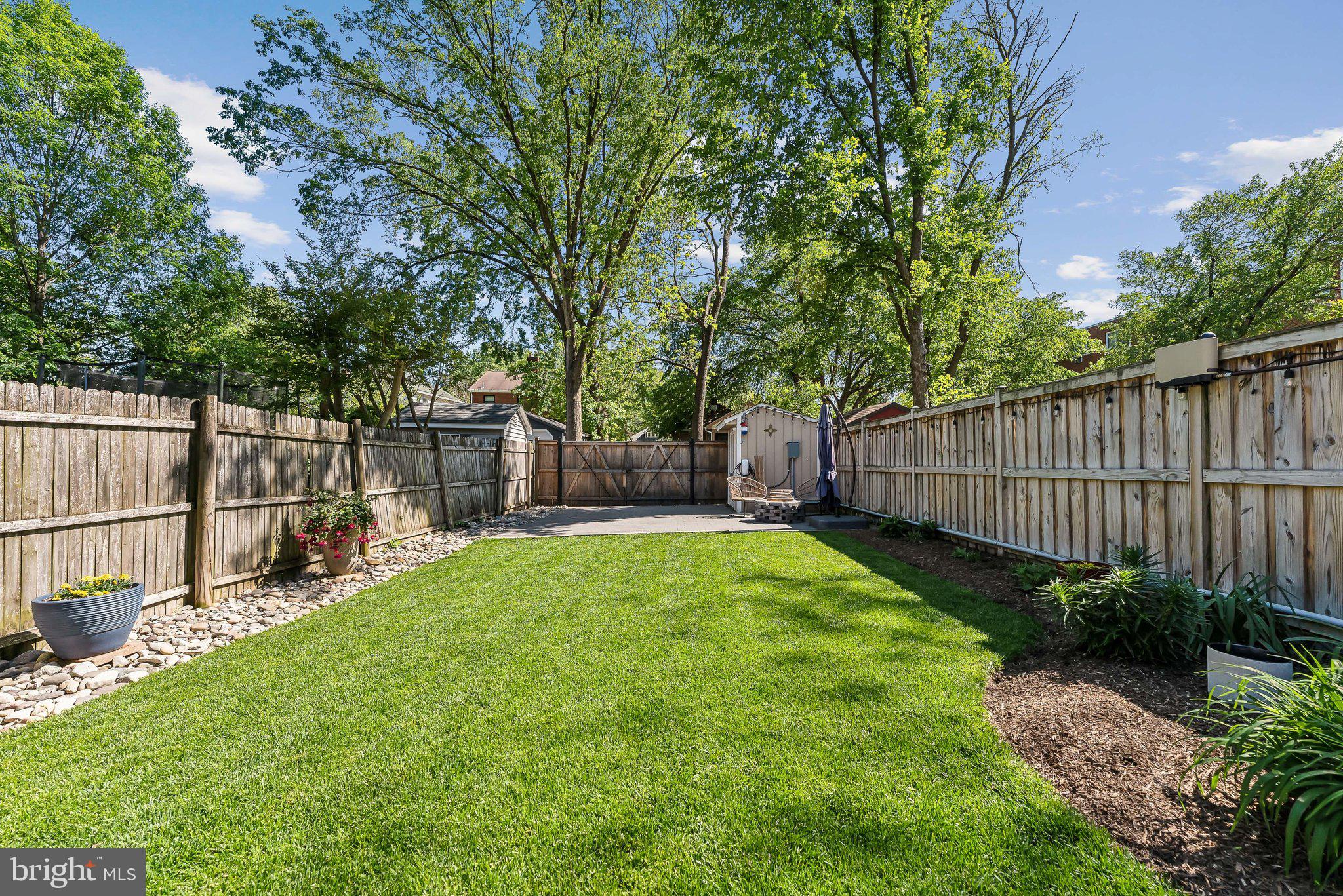 13 E Mason Ave