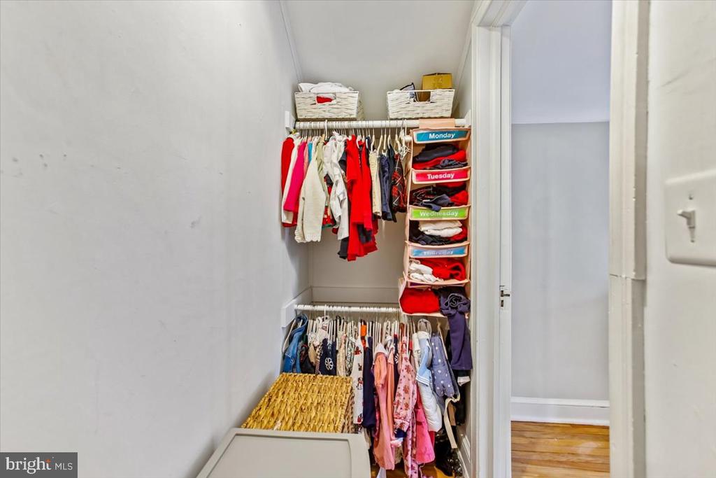2609 DAVIS AVE.