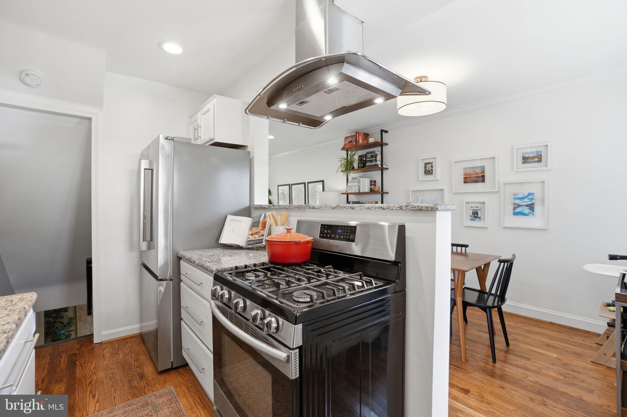 11 E MASON AVENUE