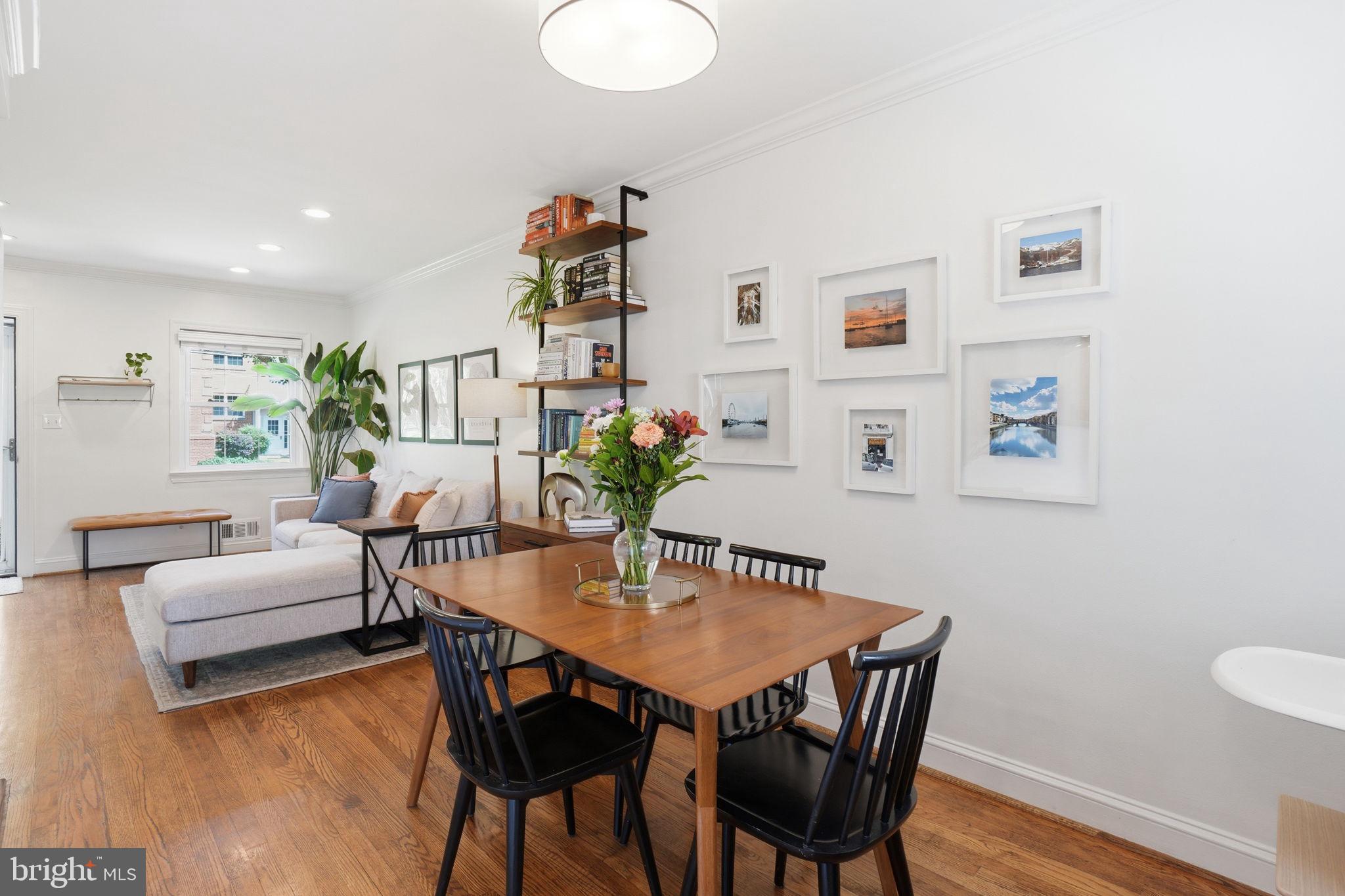 11 E MASON AVENUE