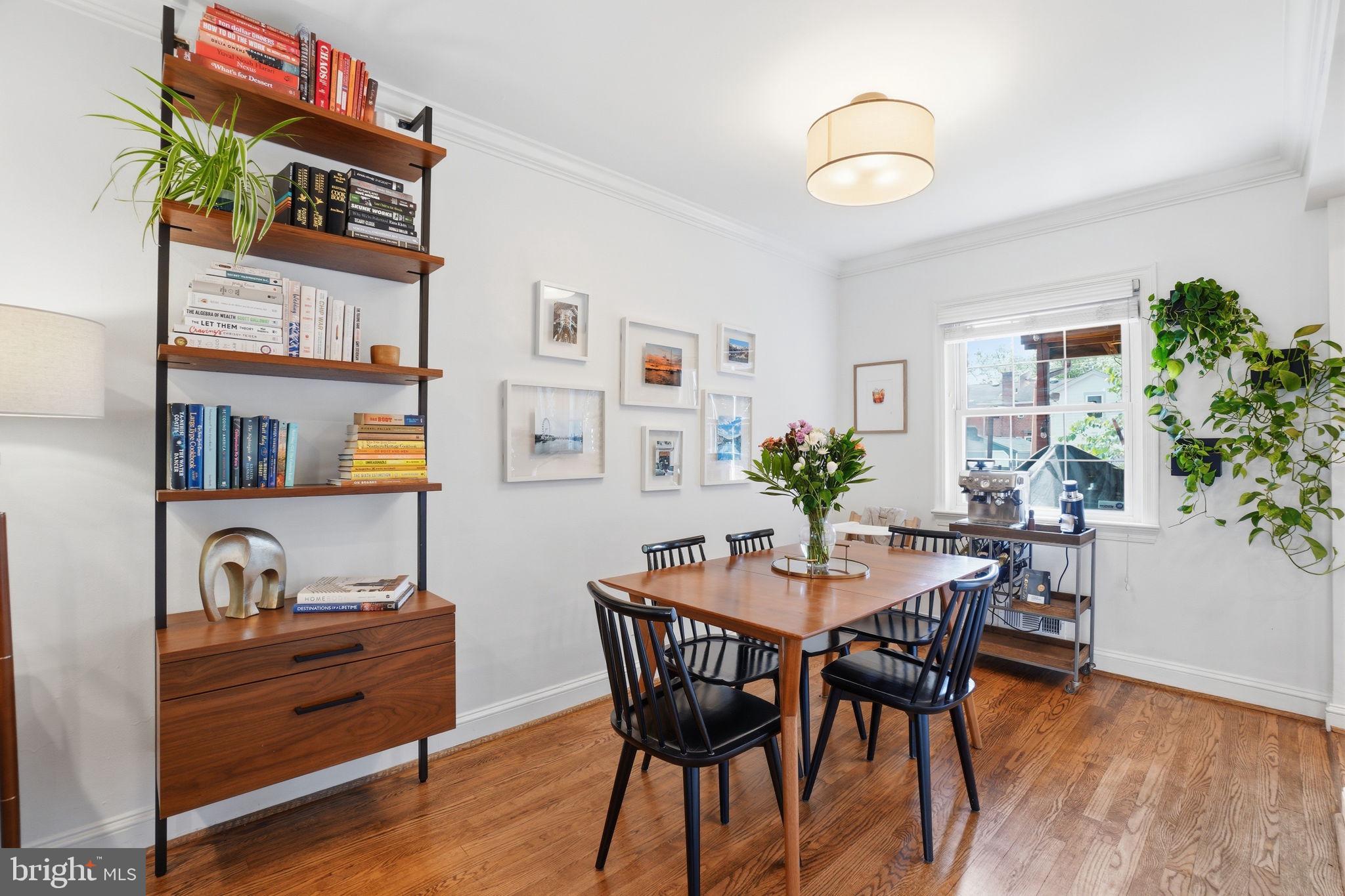 11 E MASON AVENUE