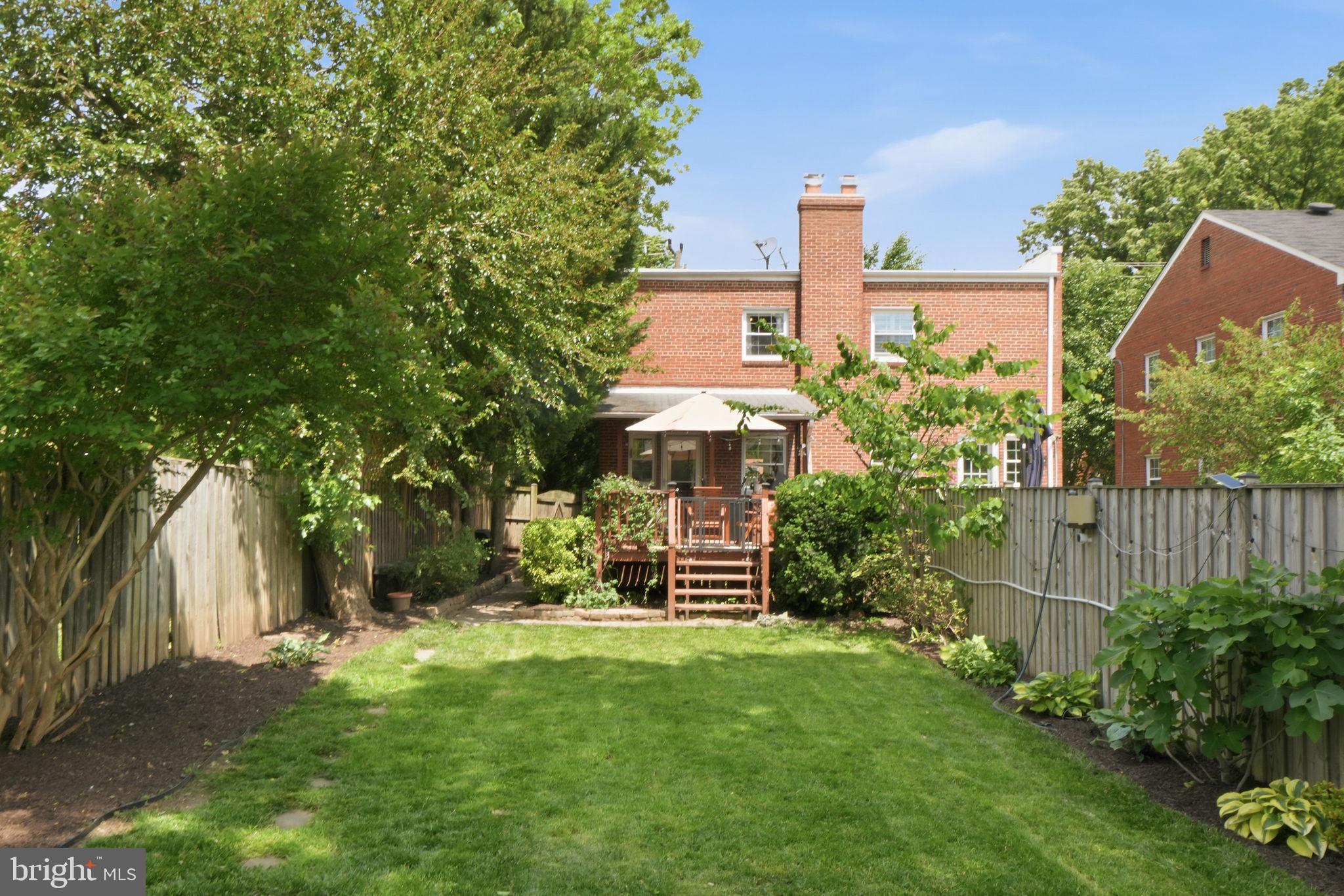 11 E MASON AVENUE