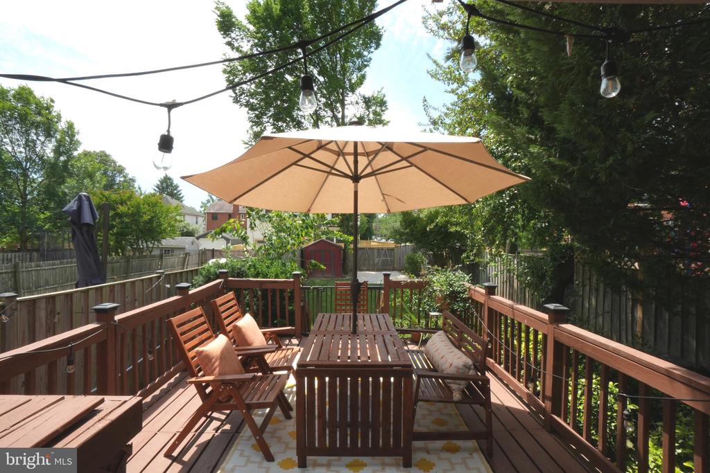 11 E MASON AVENUE