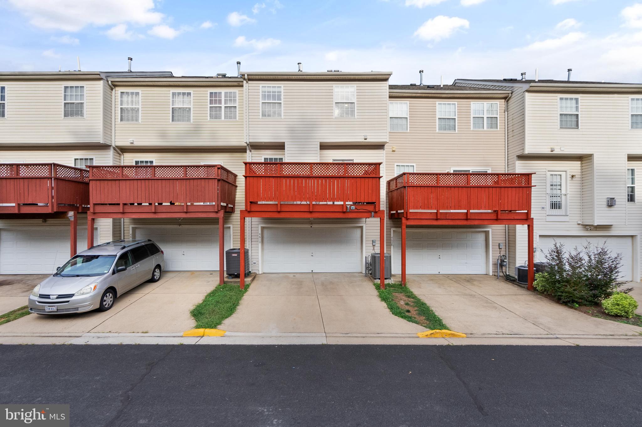 4610 Odessa Dr