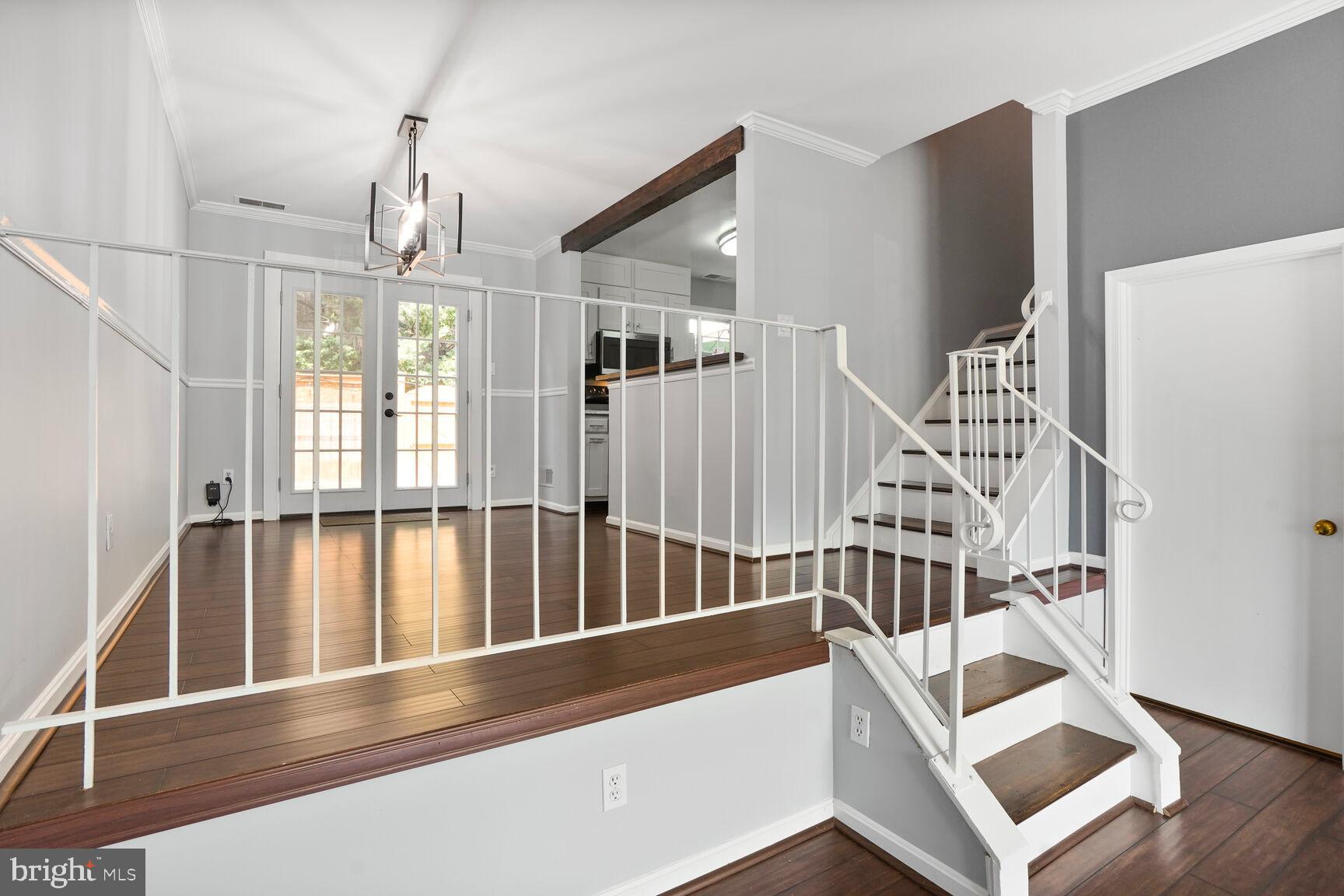 6033 Sweet Dale Ct