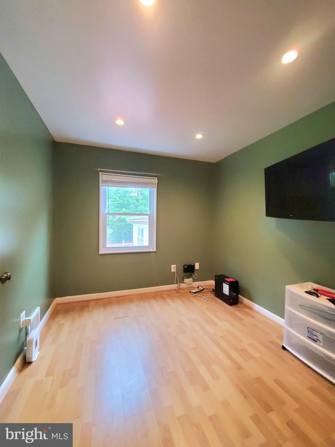 7010 LEESVILLE BOULEVARD