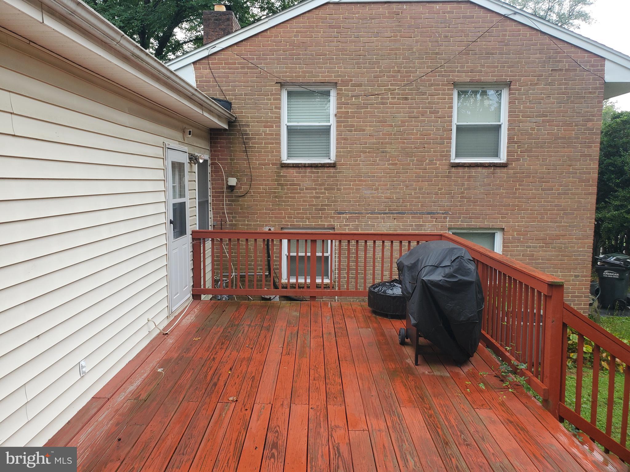 7010 LEESVILLE BOULEVARD
