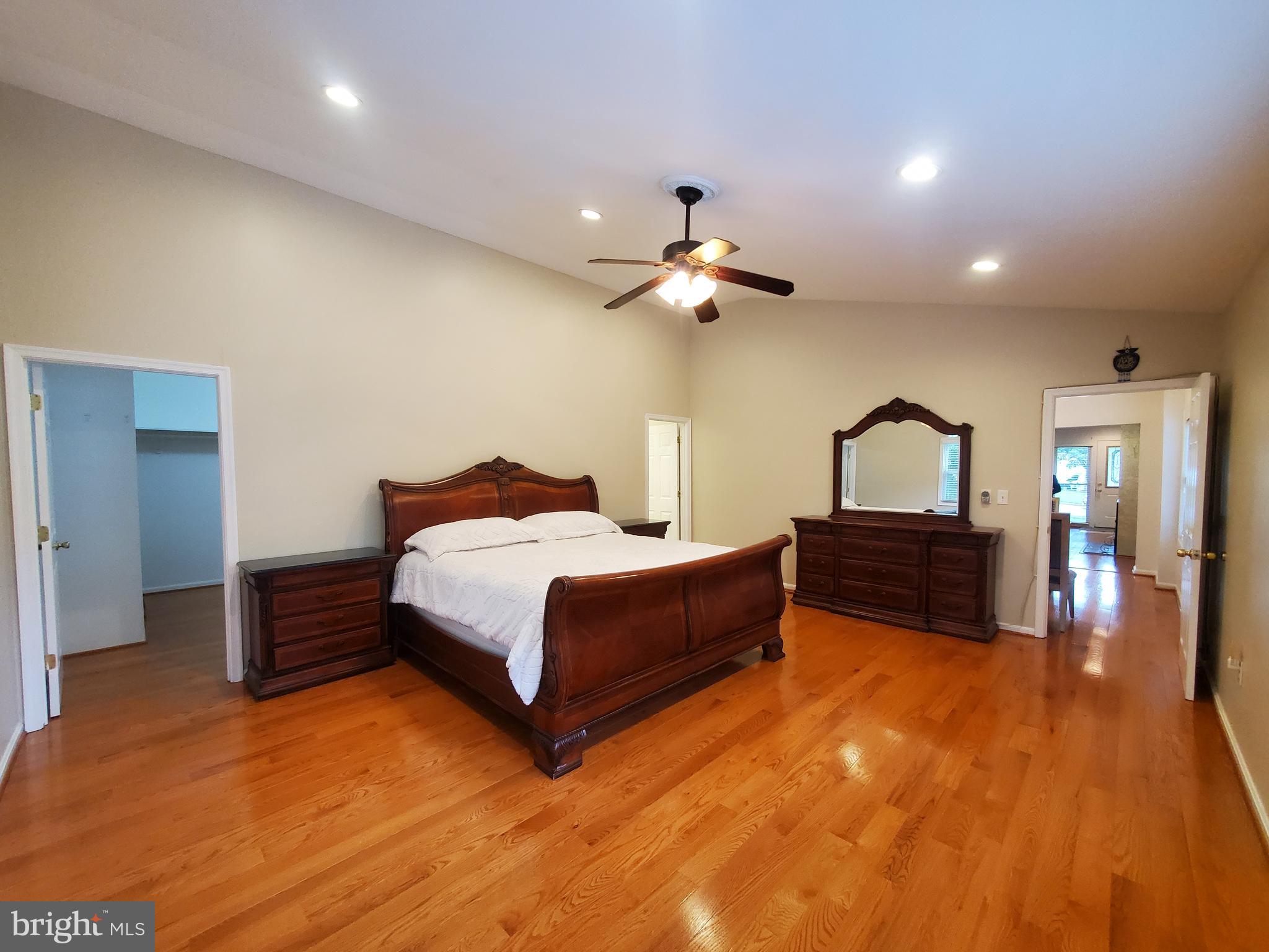 7010 LEESVILLE BOULEVARD