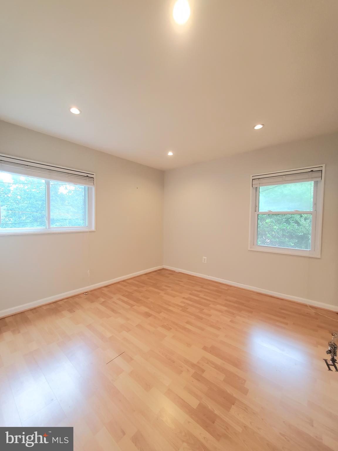 7010 LEESVILLE BOULEVARD