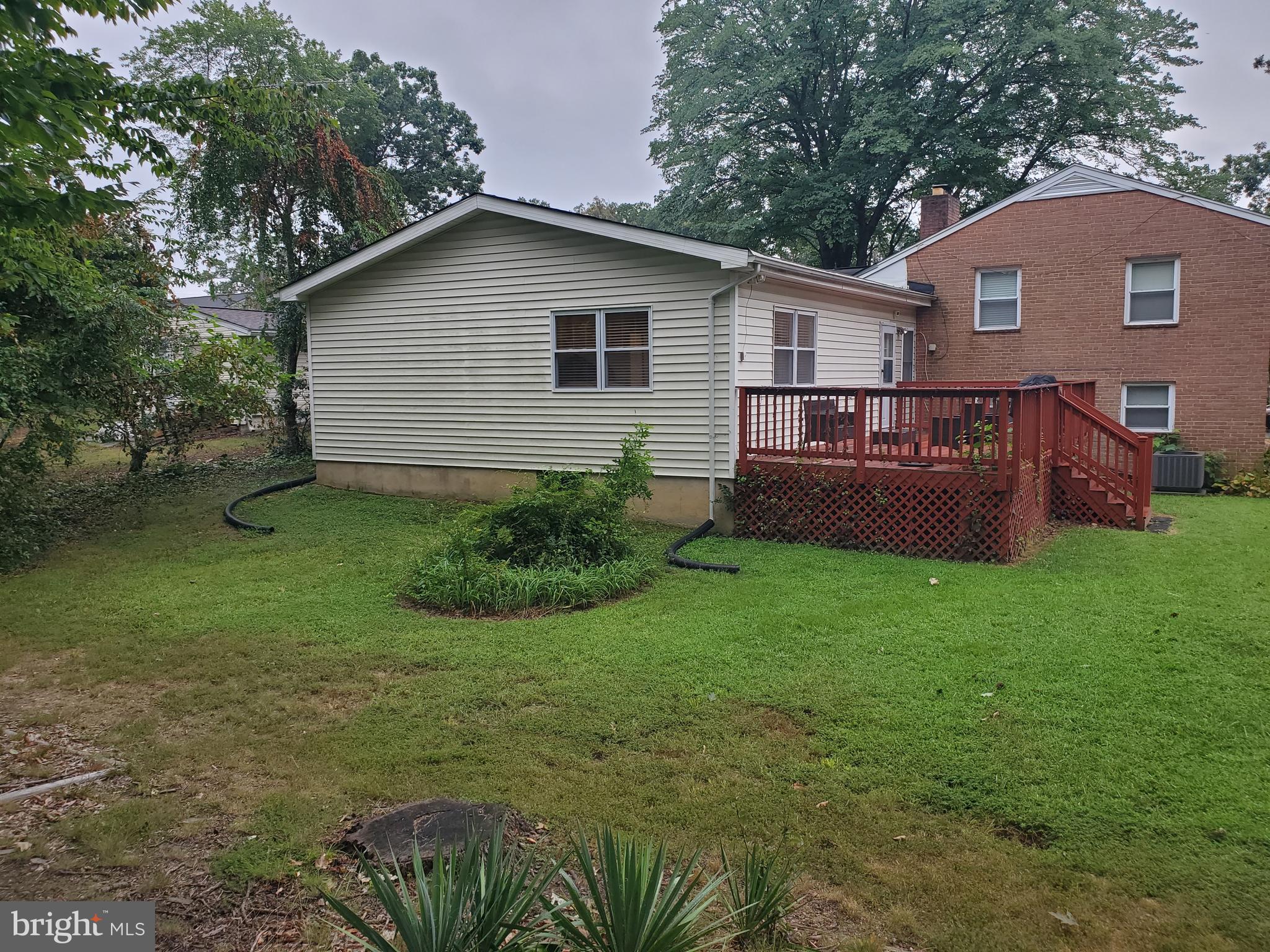 7010 LEESVILLE BOULEVARD