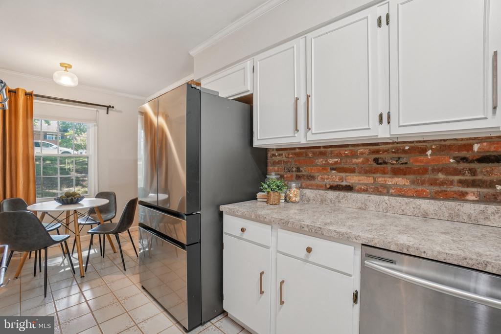8372 FORRESTER BOULEVARD 478