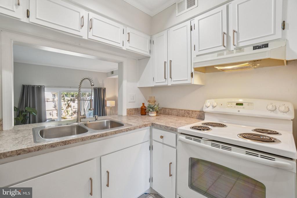 8372 FORRESTER BOULEVARD 478