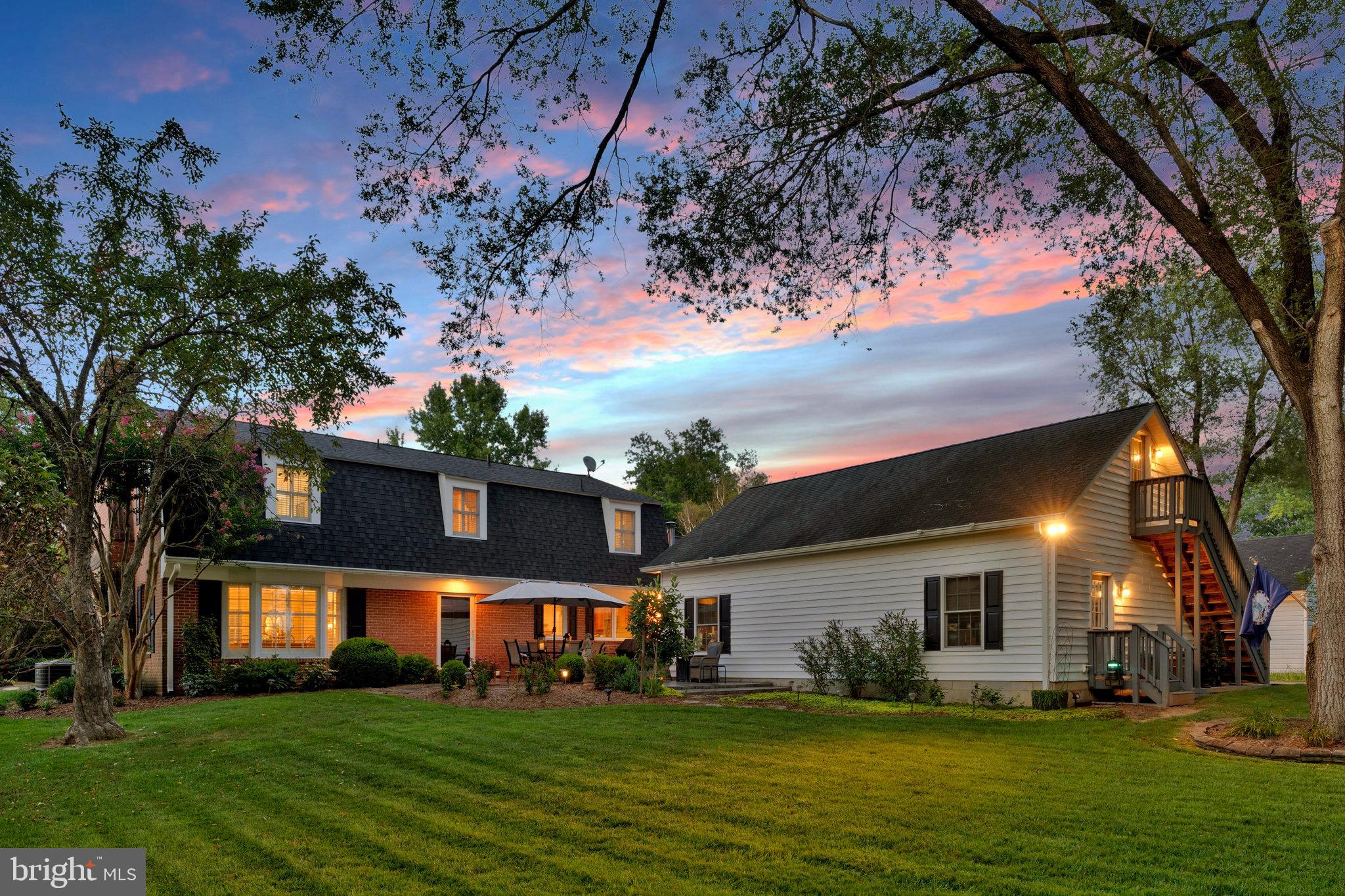 1000 W COUNTRY CLUB DRIVE W