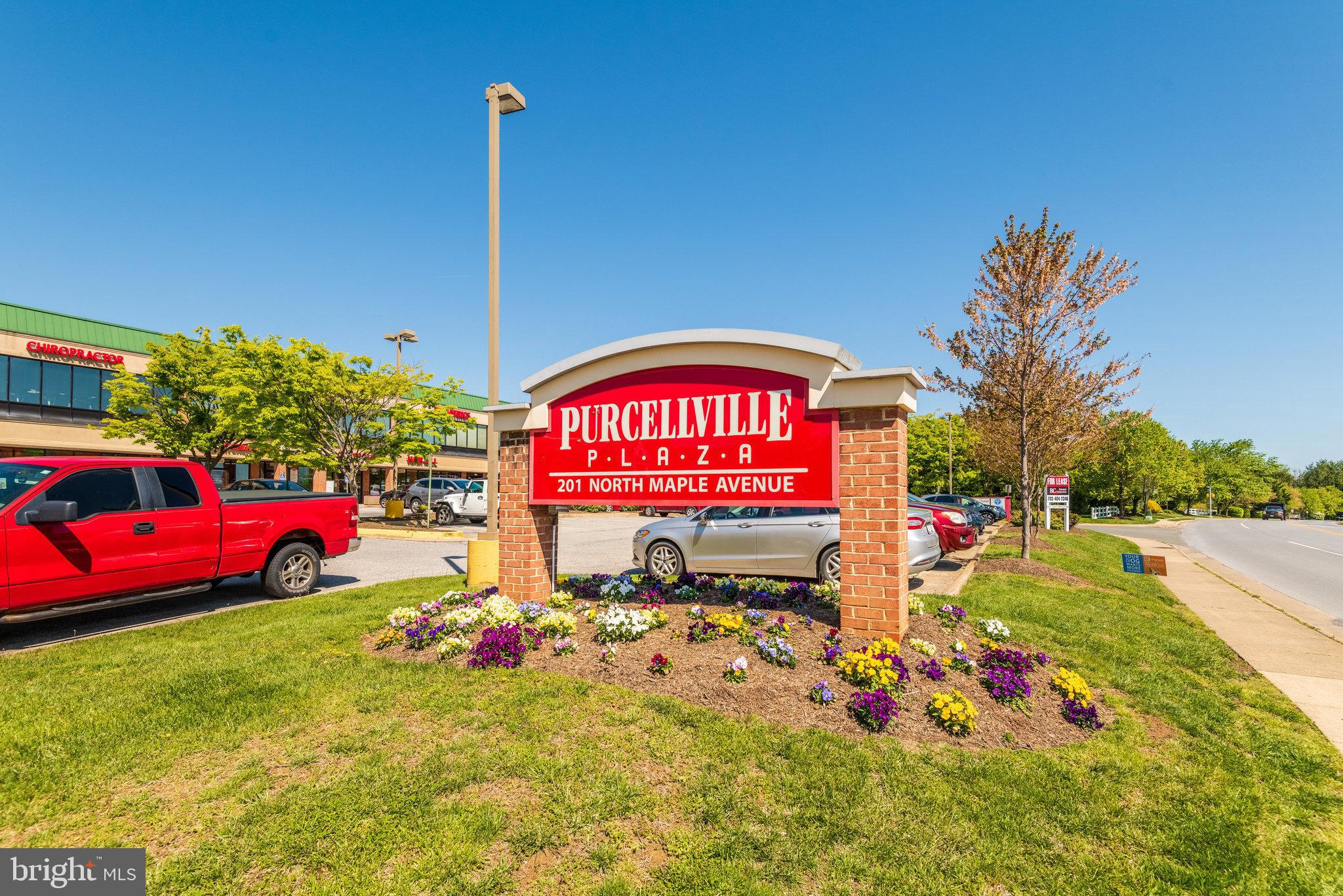 1000 W COUNTRY CLUB DRIVE W