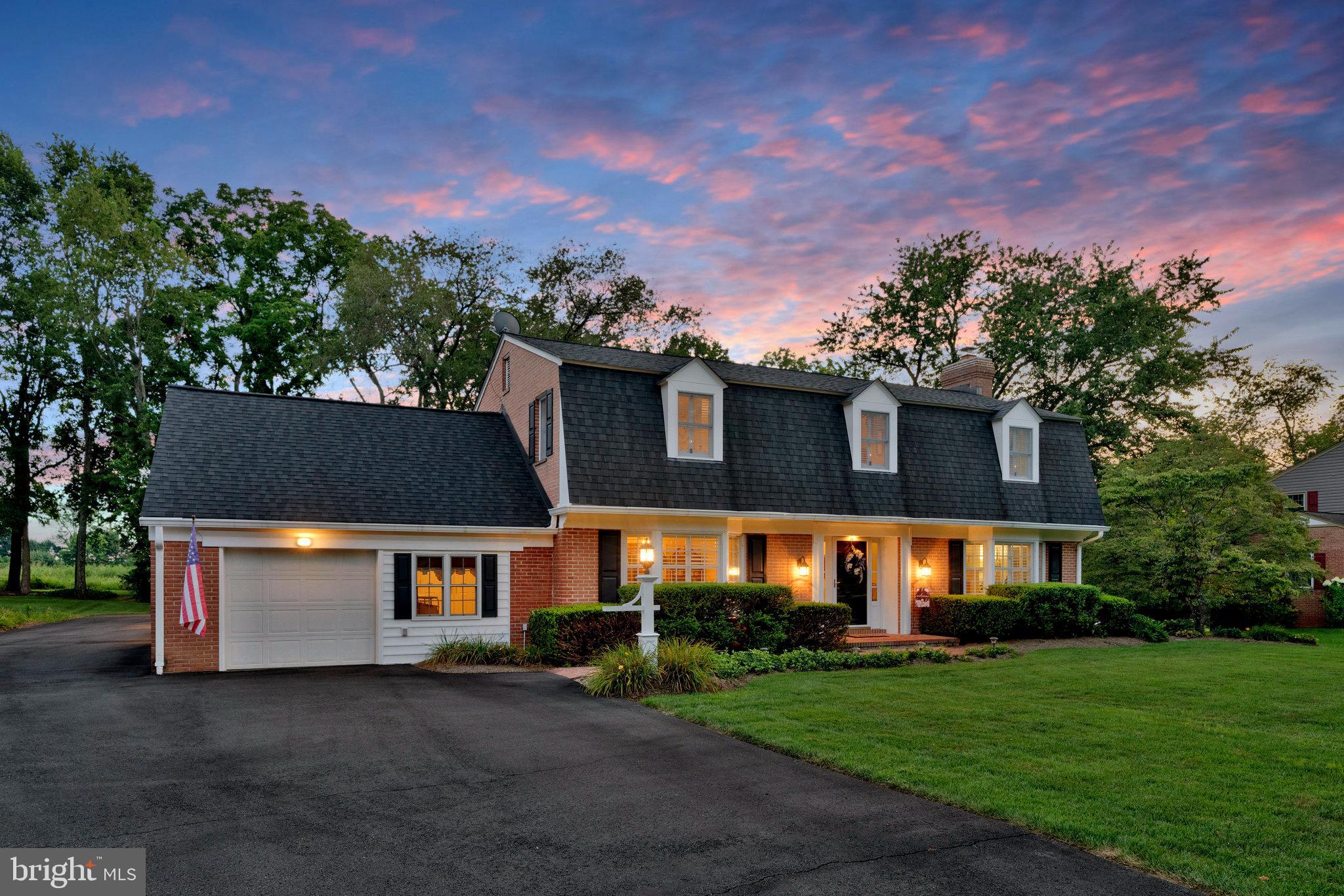 1000 W COUNTRY CLUB DRIVE W