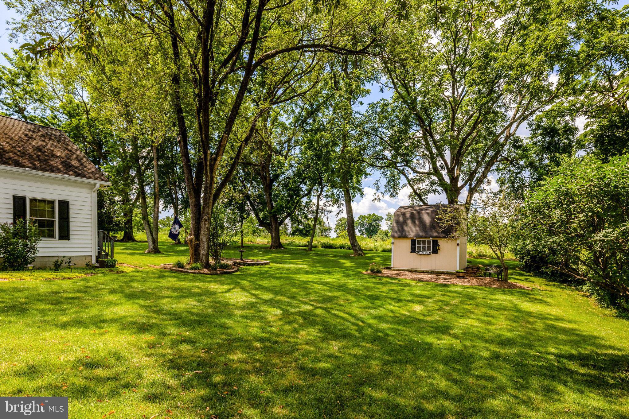 1000 W COUNTRY CLUB DRIVE W