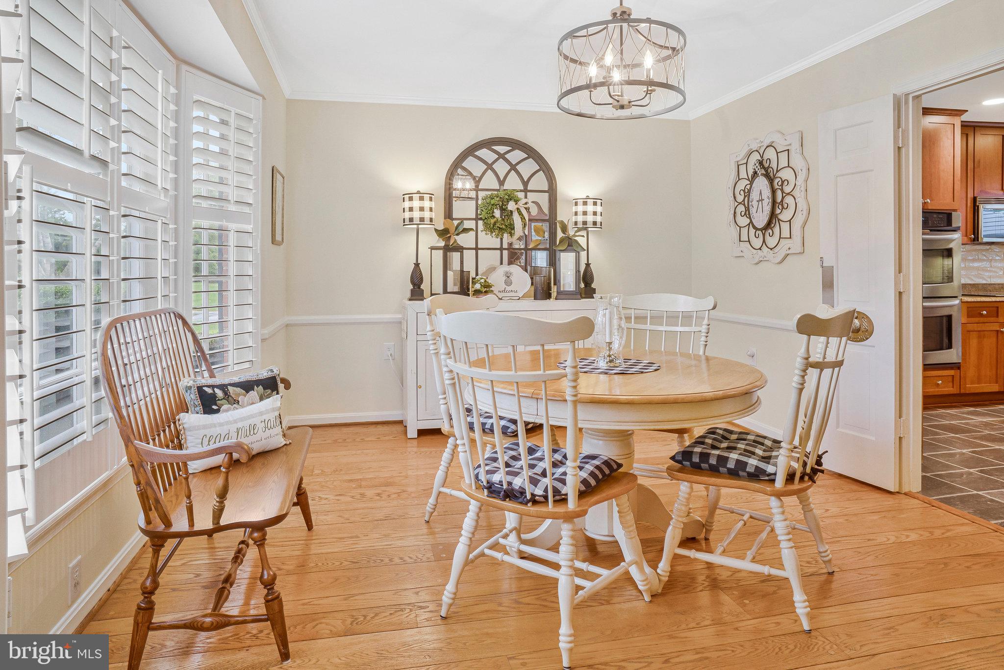 1000 W COUNTRY CLUB DRIVE W