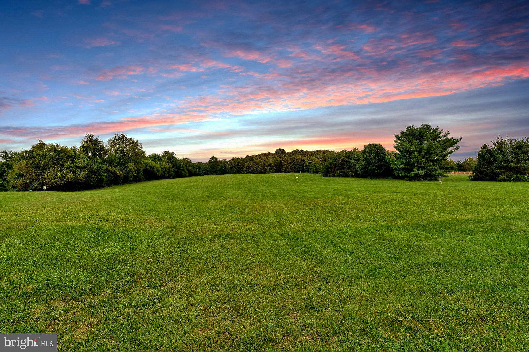 1000 W COUNTRY CLUB DRIVE W