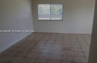 100 E Tiffany Dr # 4