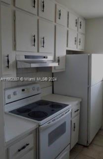100 E Tiffany Dr # 4