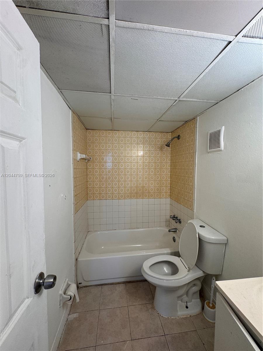 1756 NW 55th Ave # 101