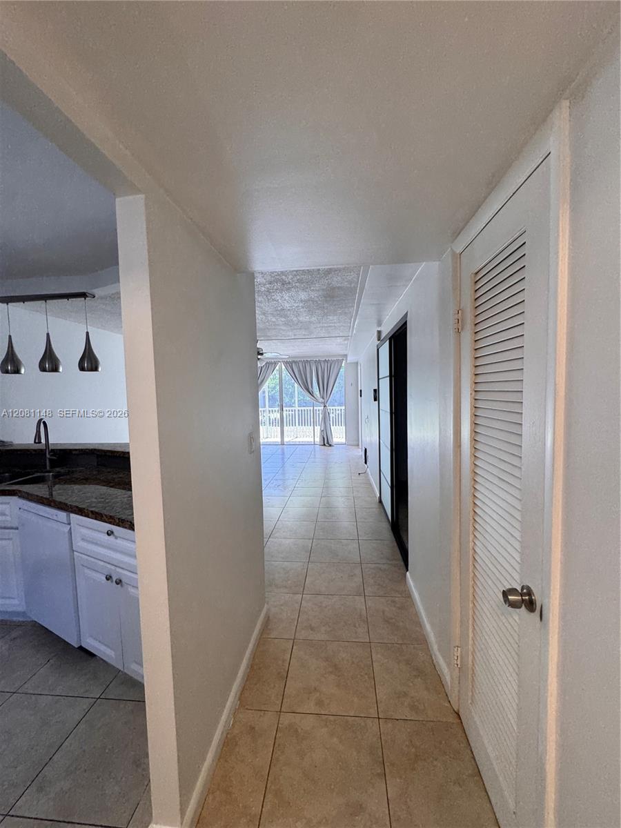 1670 NE 191st St # 3 Unit: 100-3