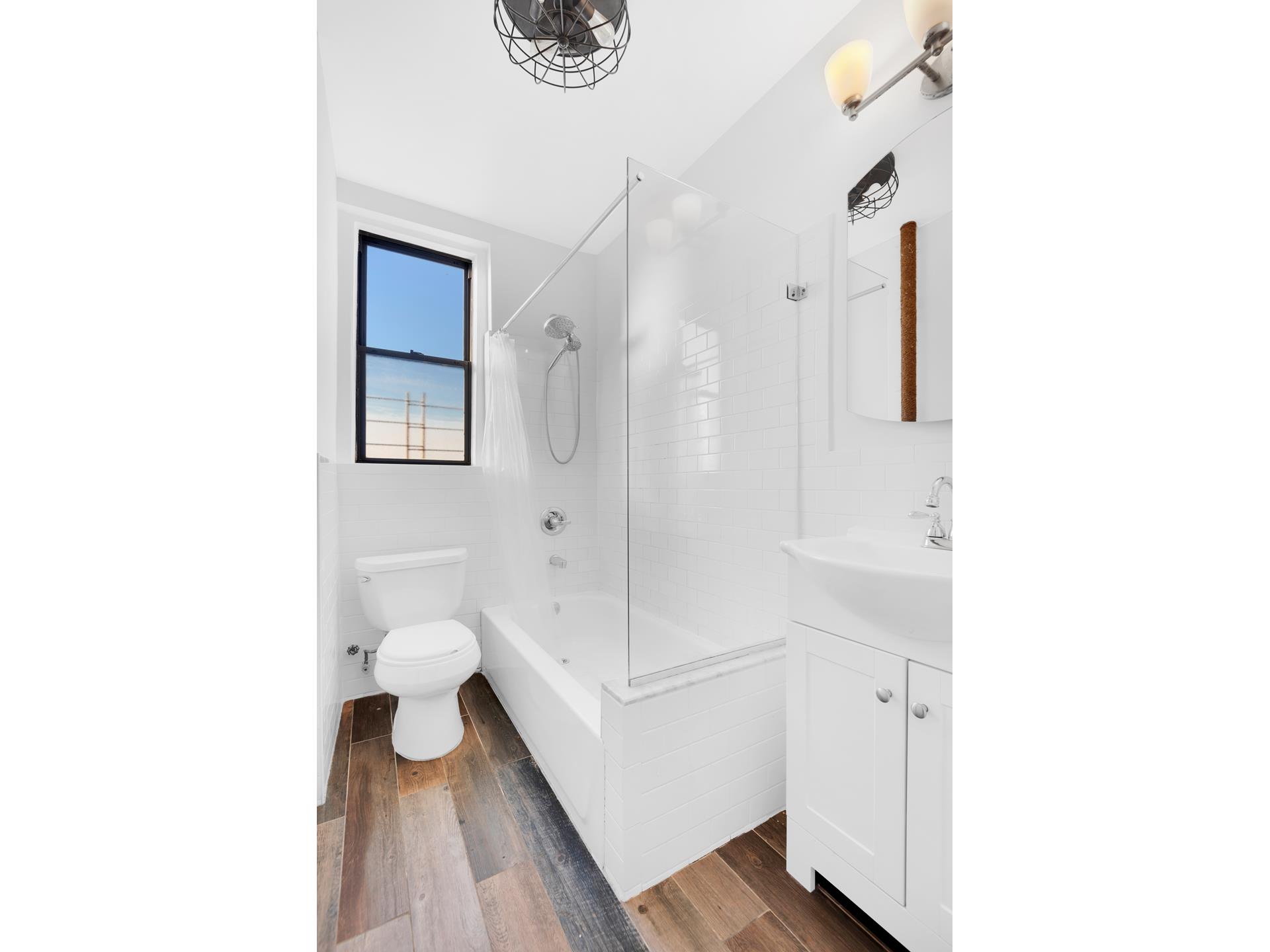 6802 RIDGE Boulevard 3J